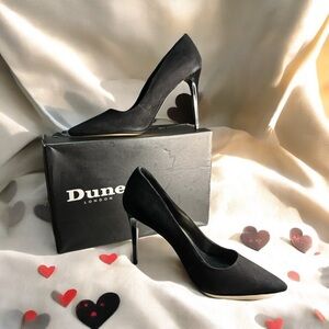 Dune London “Betsee” Black Suede Stilettos Size 40 / 9M 4.5” Heels Pointed Toes
